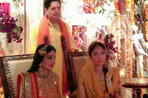 www.trendinginsocial.com, Sharmila Farooqi weds Hasham Riaz Sheikh