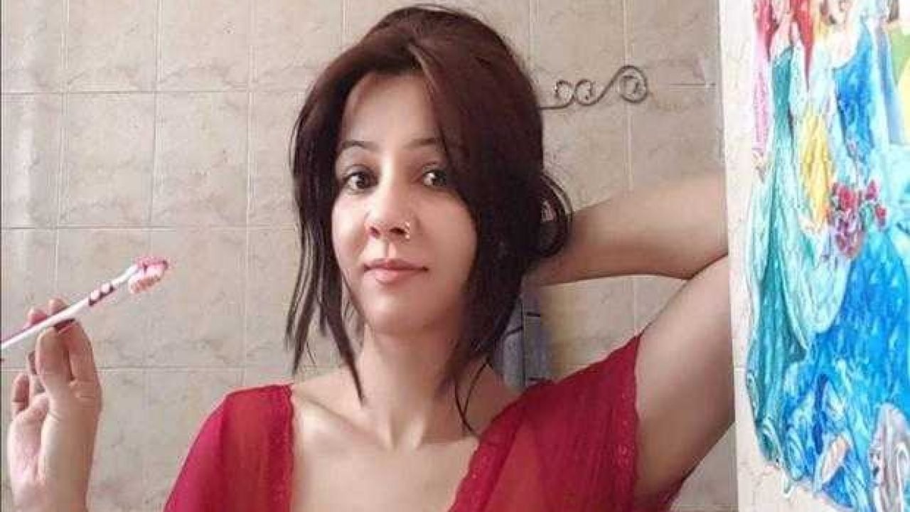Hania Amir Xxx Pic - Is Rabi Pirzada the Victim Of Revenge Porn? - Trendinginsocial.com: Latest  Entertainment, Fashion, Technology, Business, Travel & Sports News