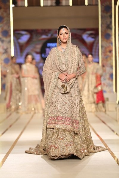 Umsha By Uzma Babar showcases its Luxury Bridal Collection “Zeenat” at Hum Bridal Couture Week 2021